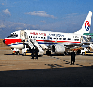 果洛玛沁机场空运航空快运业稳步发展的原因是什么？